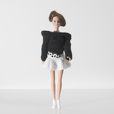 Achteruit prioriteit gebruik Haakpatroon Barbie wit kort klokrokje met stipjes - Yolande van den Boom