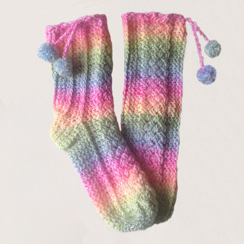 fel gekleurde sokken haken haakworkshopseindhoven kabelsokken kabels crochet socks snoepsokken