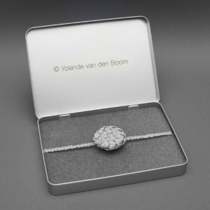 armband, zilverdraad, gevlochten, handgemaakt, gehaakt